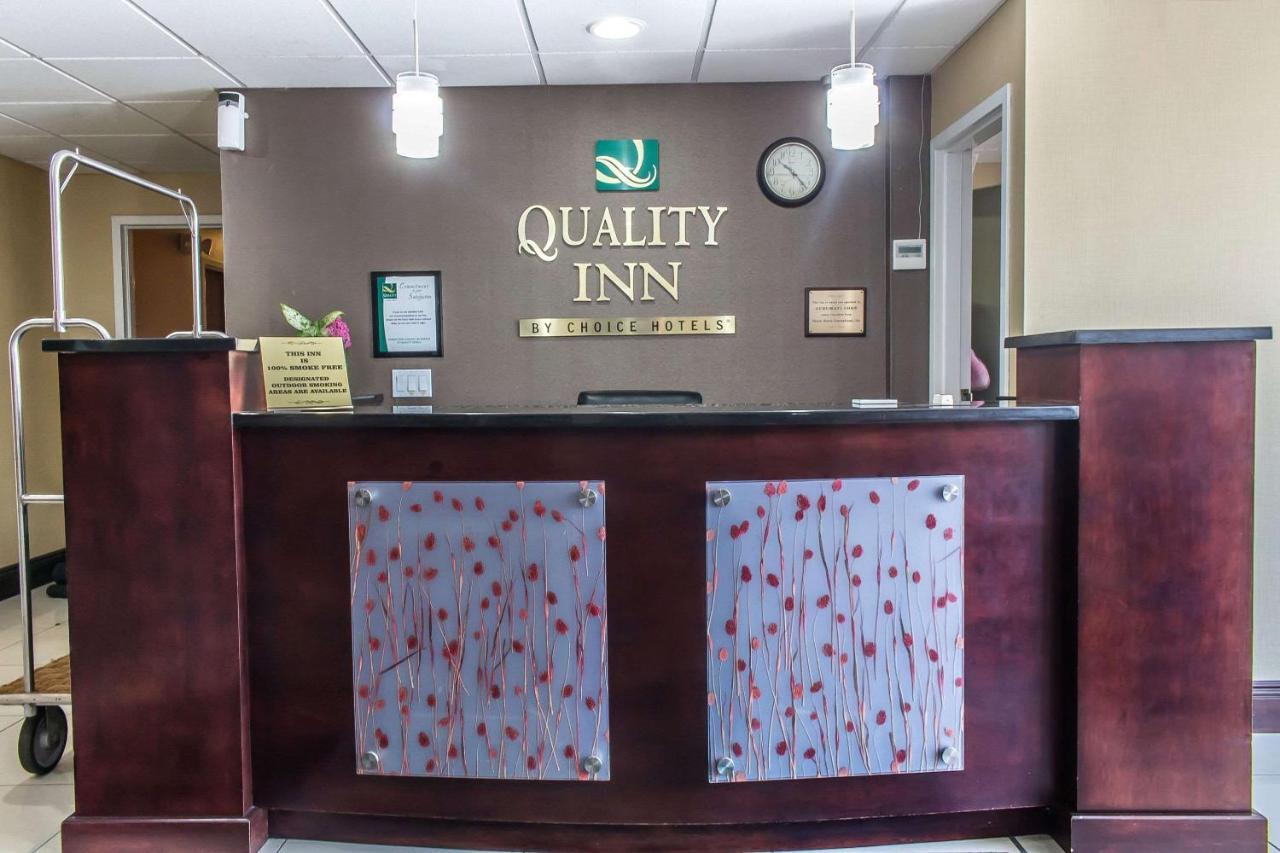 Quality Inn Near Mountain Creek Вернон Екстер'єр фото